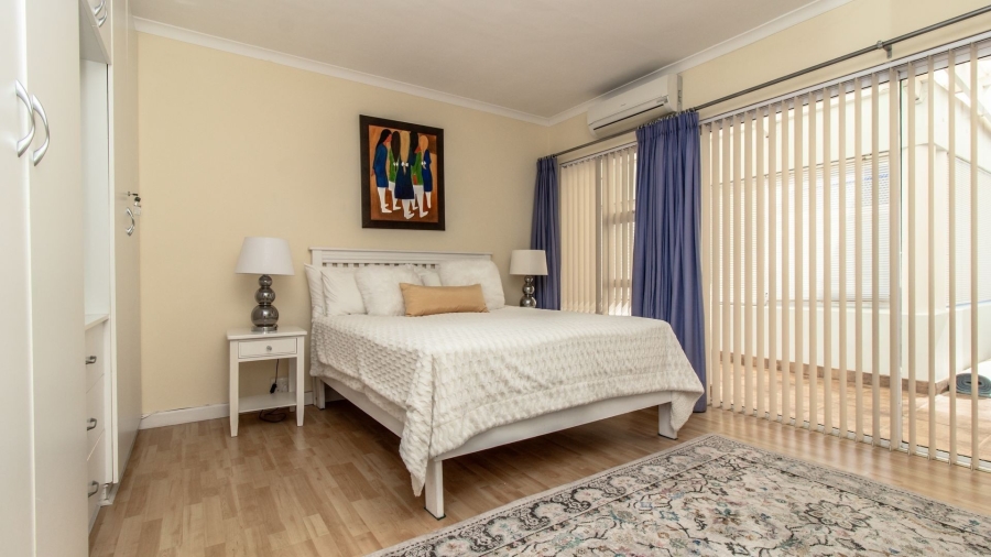 5 Bedroom Property for Sale in Sandbaai Western Cape